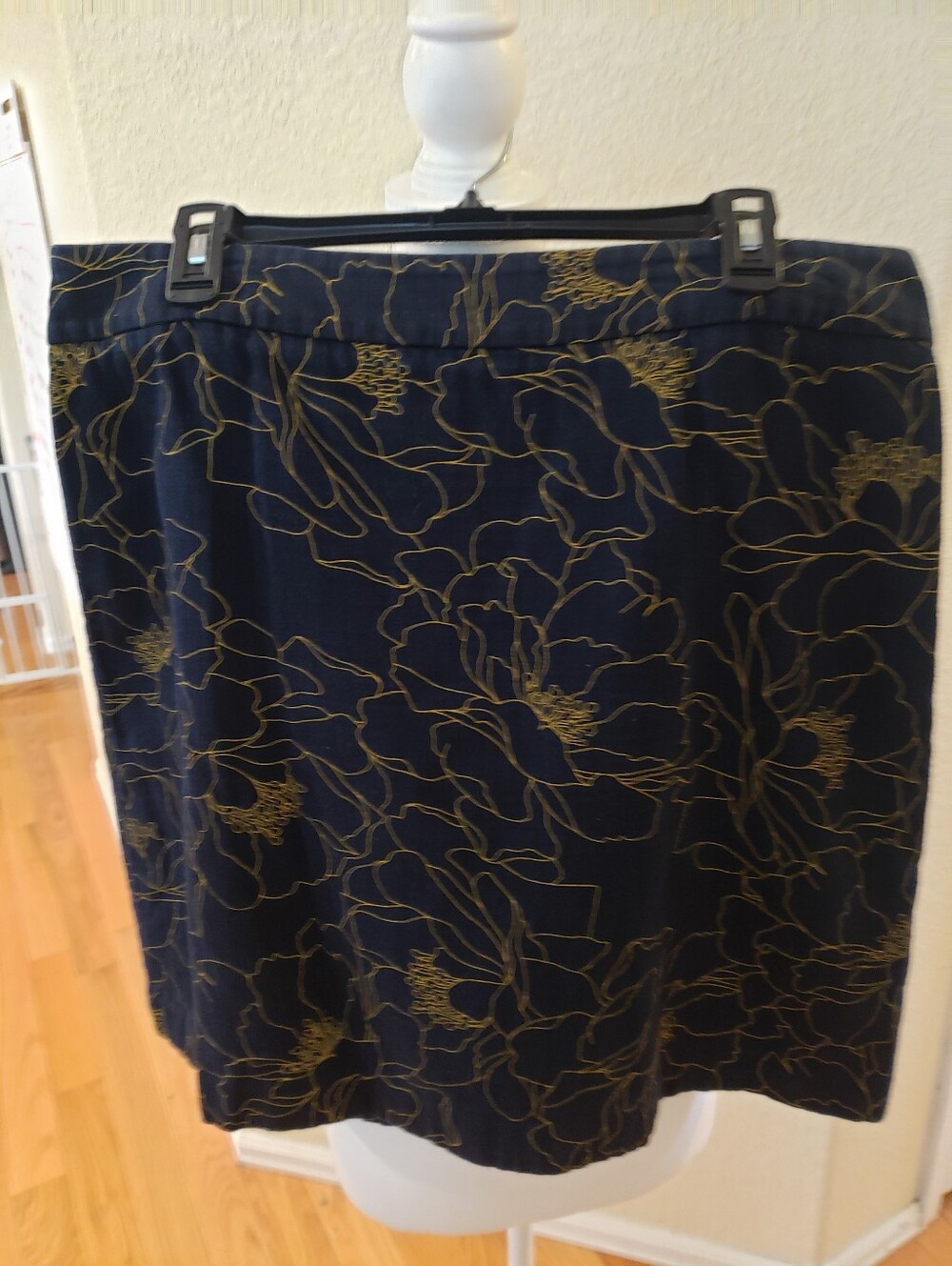 Ann Taylor Factory Navy Skirt with Gold Floral Outline